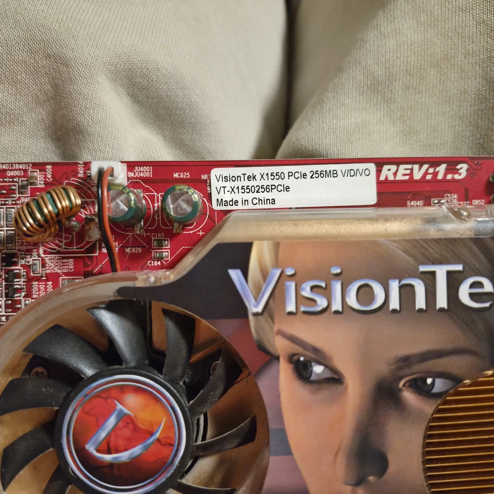 2000s VisionTek Radeon X1550 256MB PCIe #VT-X1550256PCIe 400166 Graphics Card